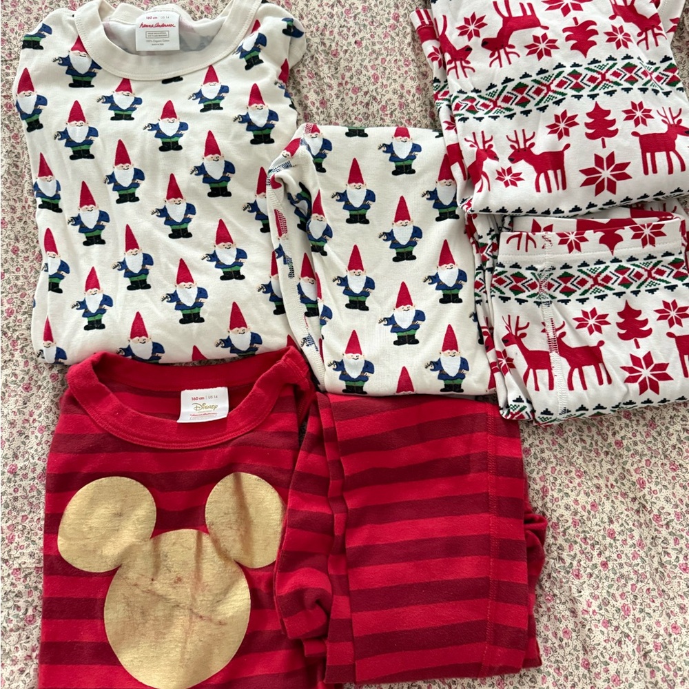 Hannah Anderson gnomes, winter and Mickey Mouse long John pajamas. Size 160 (14)